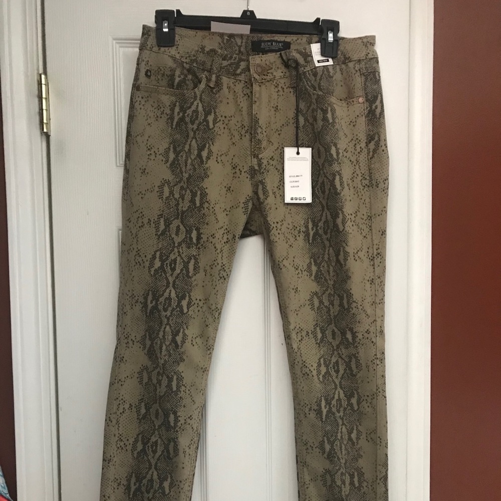 Judy blues skinny snake skin jeans